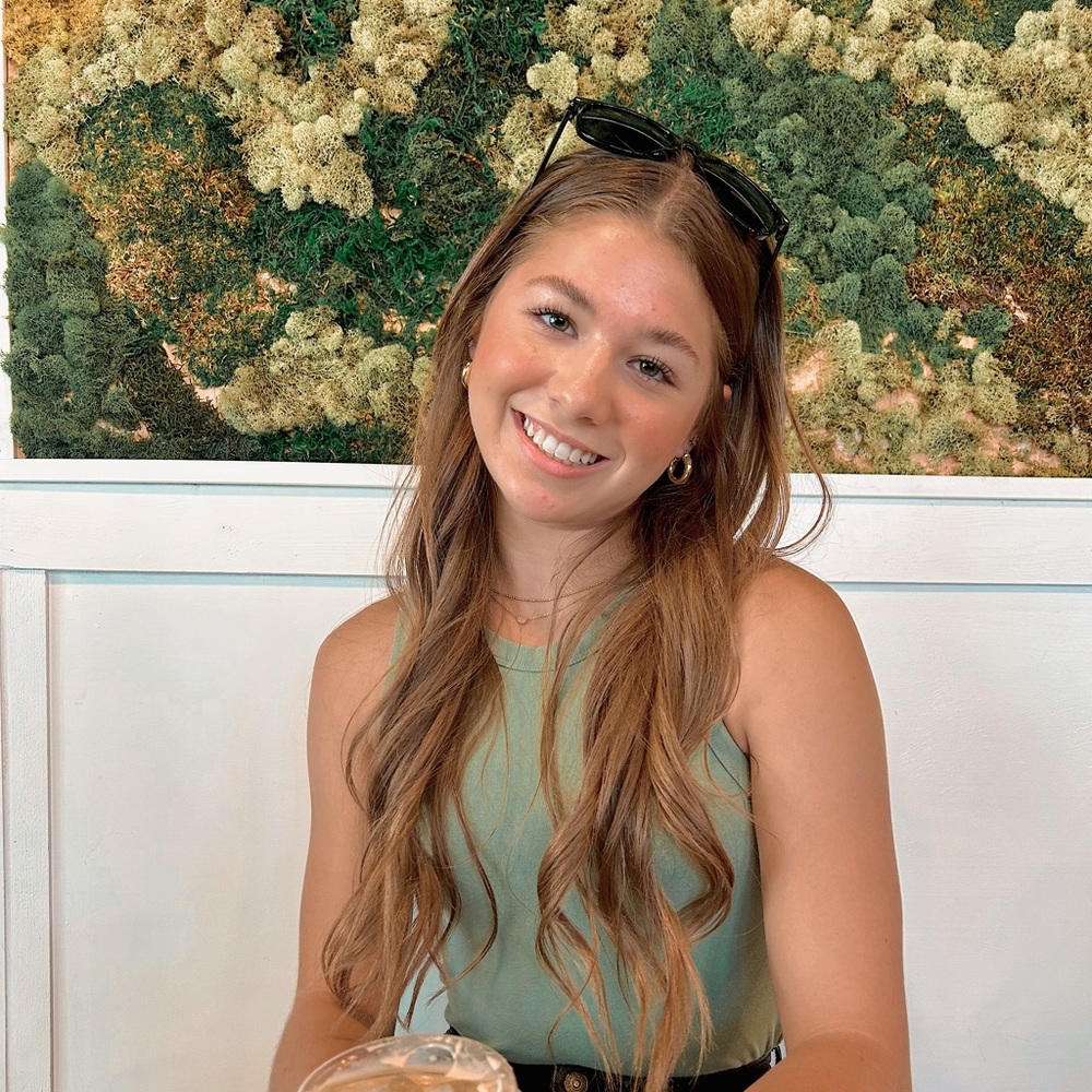 Meet your Posher, Addison